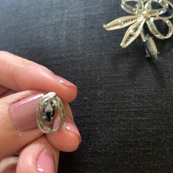 Vintage sterling pin /earring set - Picture 3 of 4